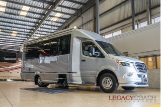 2021 AIRSTREAM ATLAS MURPHY SUITE TOMMY BAHAMA EDITION