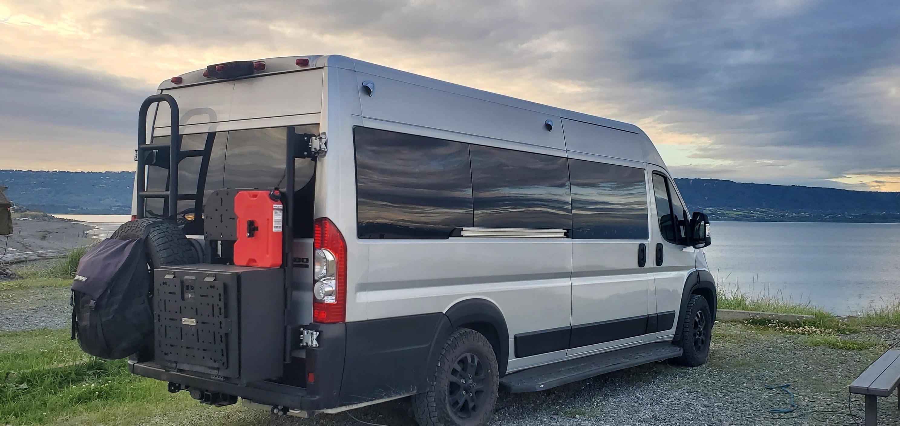 2024 Embassy Dolphin S RV