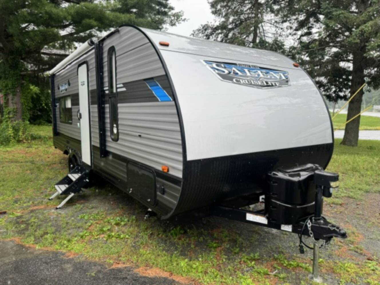 A photo of this 2021 Forest River SALEM 241QBXL