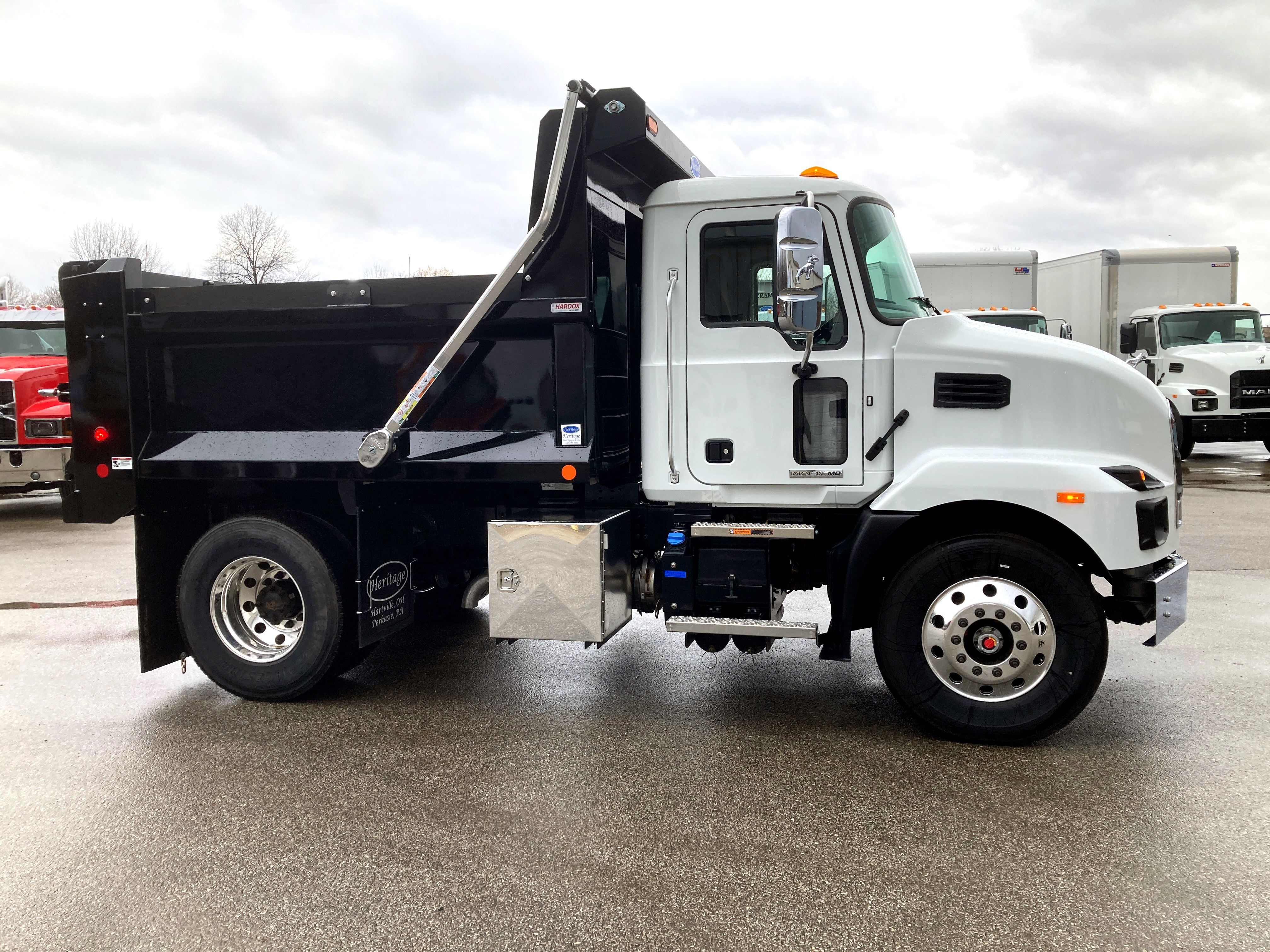 2027 MACK MD7 in Youngstown, OH
