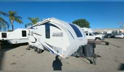 2017 Lance 1995 RV