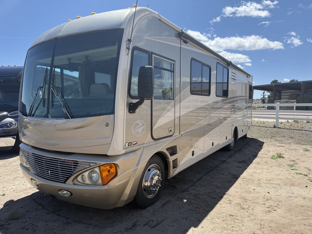 2006 Fleetwood PACE ARROW 36D in falcon CO
