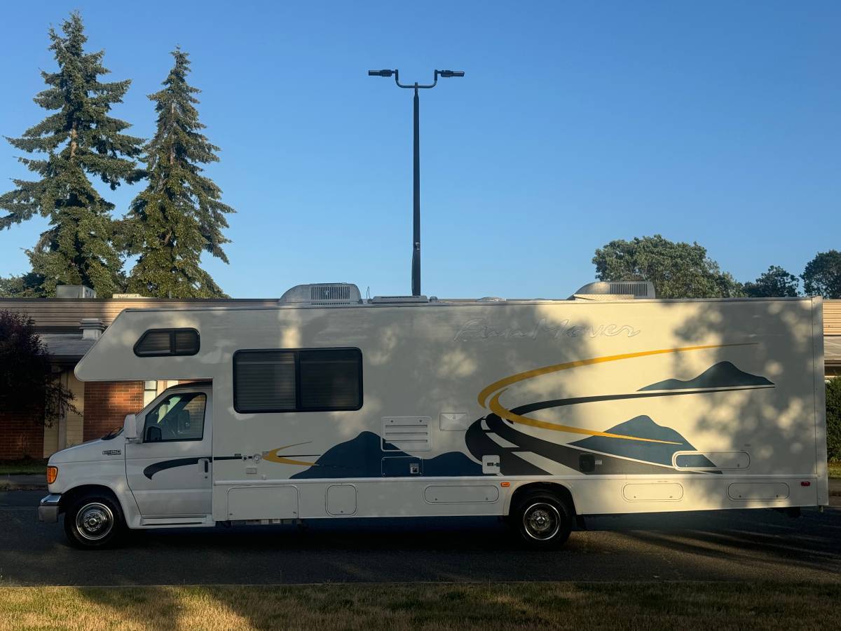 2003 Four Winds FUN MOVER in tacoma WA