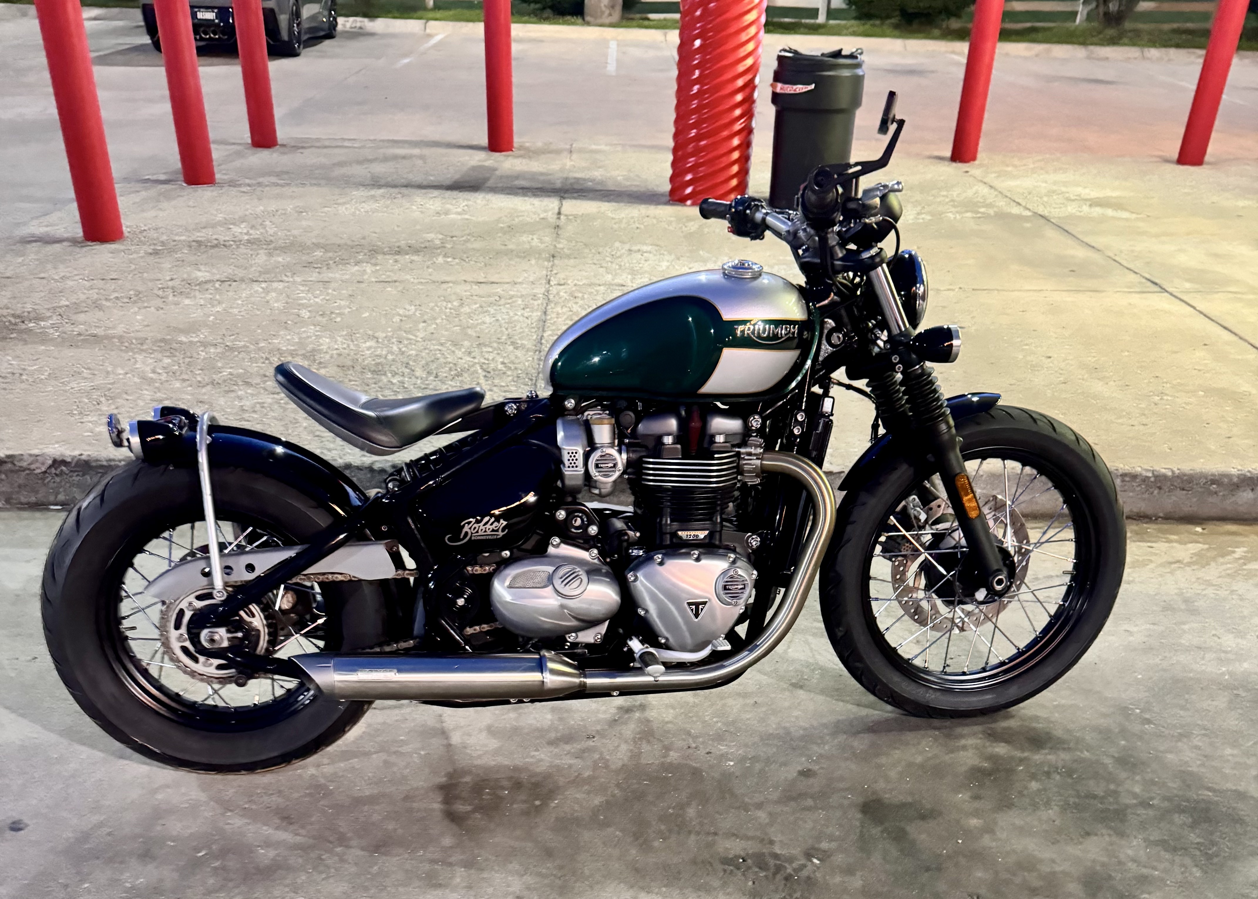 2017 Triumph BONNEVILLE BOBBER BASE BASE in Floyds Knobs, IN