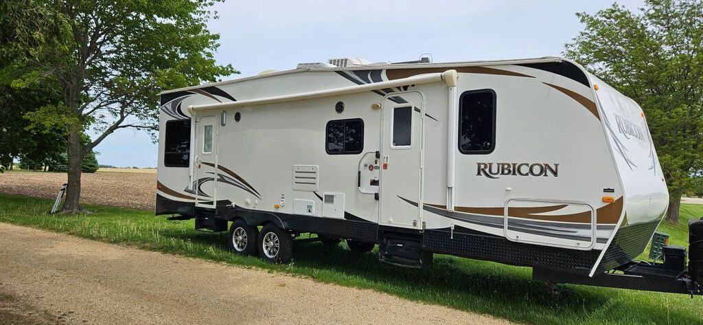 2014 Dutchmen Rubicon 2900 in mt morris IL