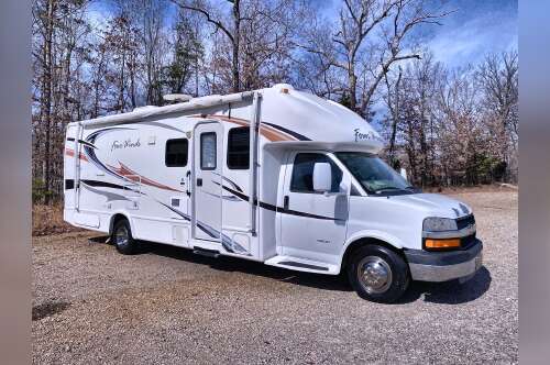 2011 Thor Motor Coach Four Winds Siesta Class C 28BK-Ford in ringgold VA