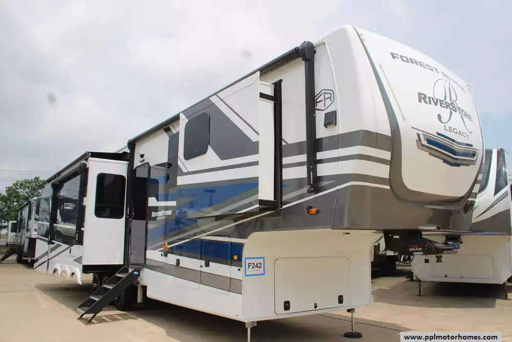 2025 Forest River Riverstone Legacy 442MC in cleburne TX