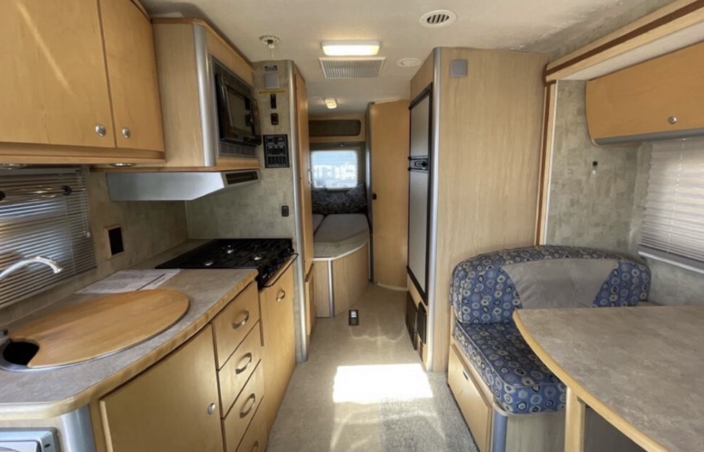 2006 Winnebago VIEW 23J in eastford CT