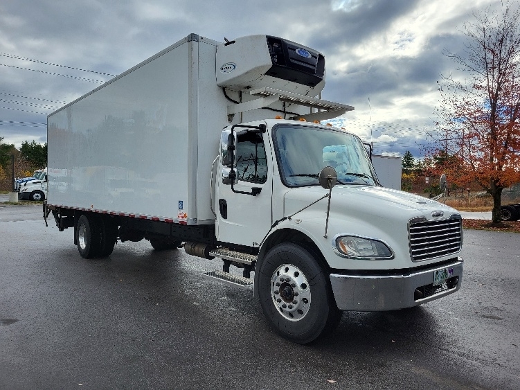 2020 FREIGHTLINER BUSINESS CLASS M2 106 in Londonderry, NH