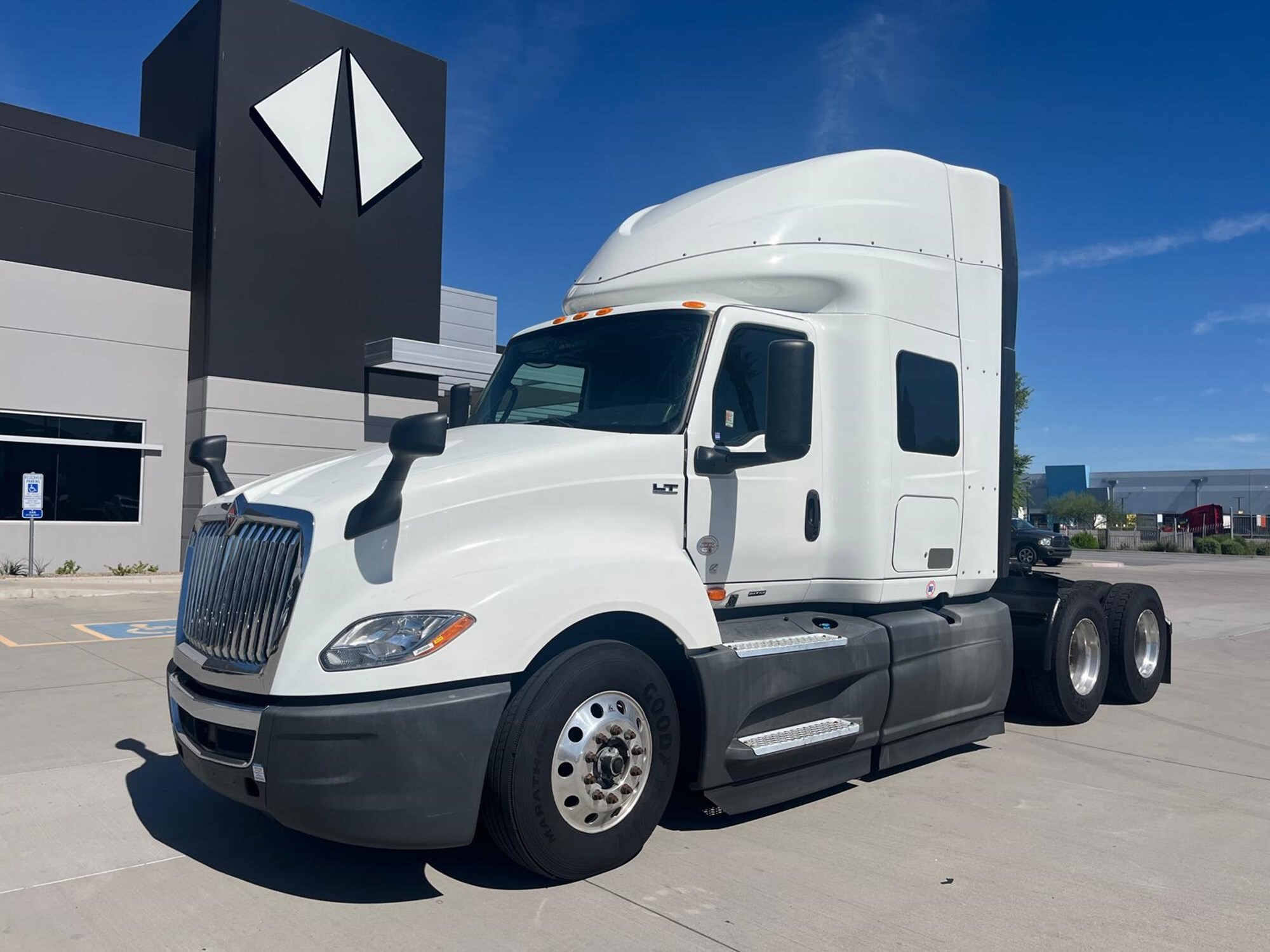 2022 INTERNATIONAL LT625 in Phoenix, AZ