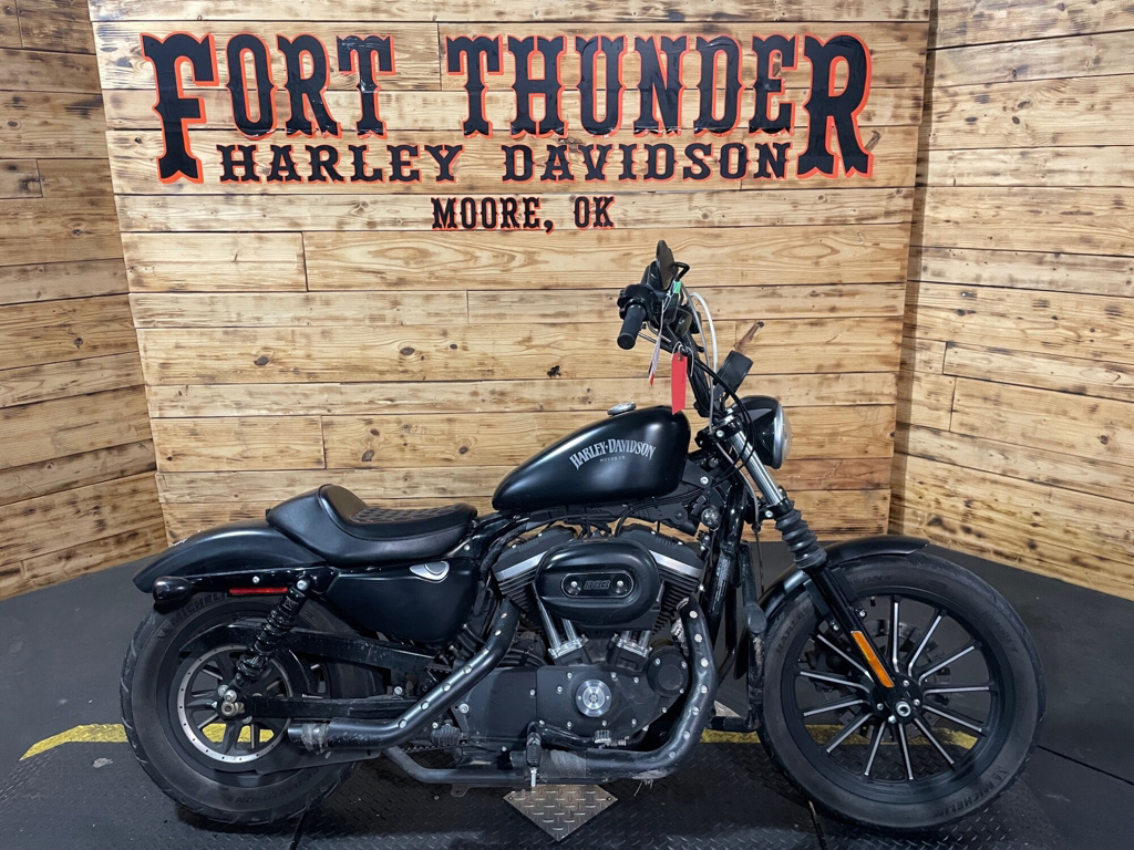 2014 Harley-Davidson Sportster Iron 883 in Moore, OK