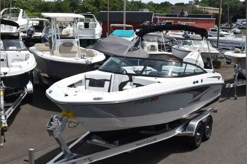 2023 Monterey M-225 MX6 in east haven CT