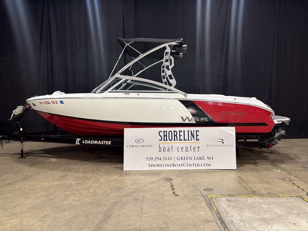 2013 Cobalt Boats 220 WSS R5 in green lake WI