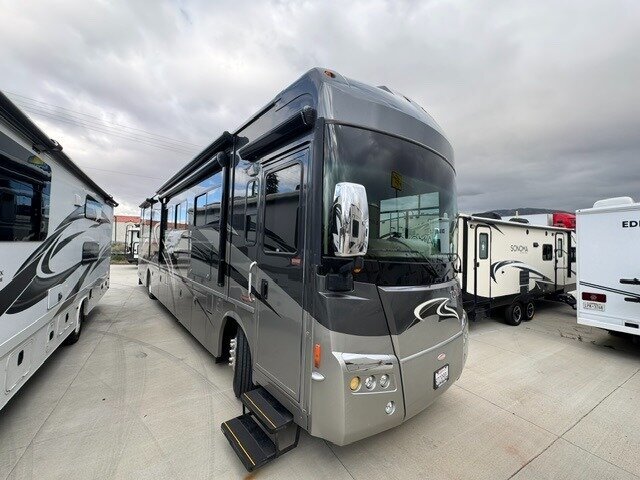 2010 Winnebago Tour 40BD Freightliner XCL Chassis in banning CA