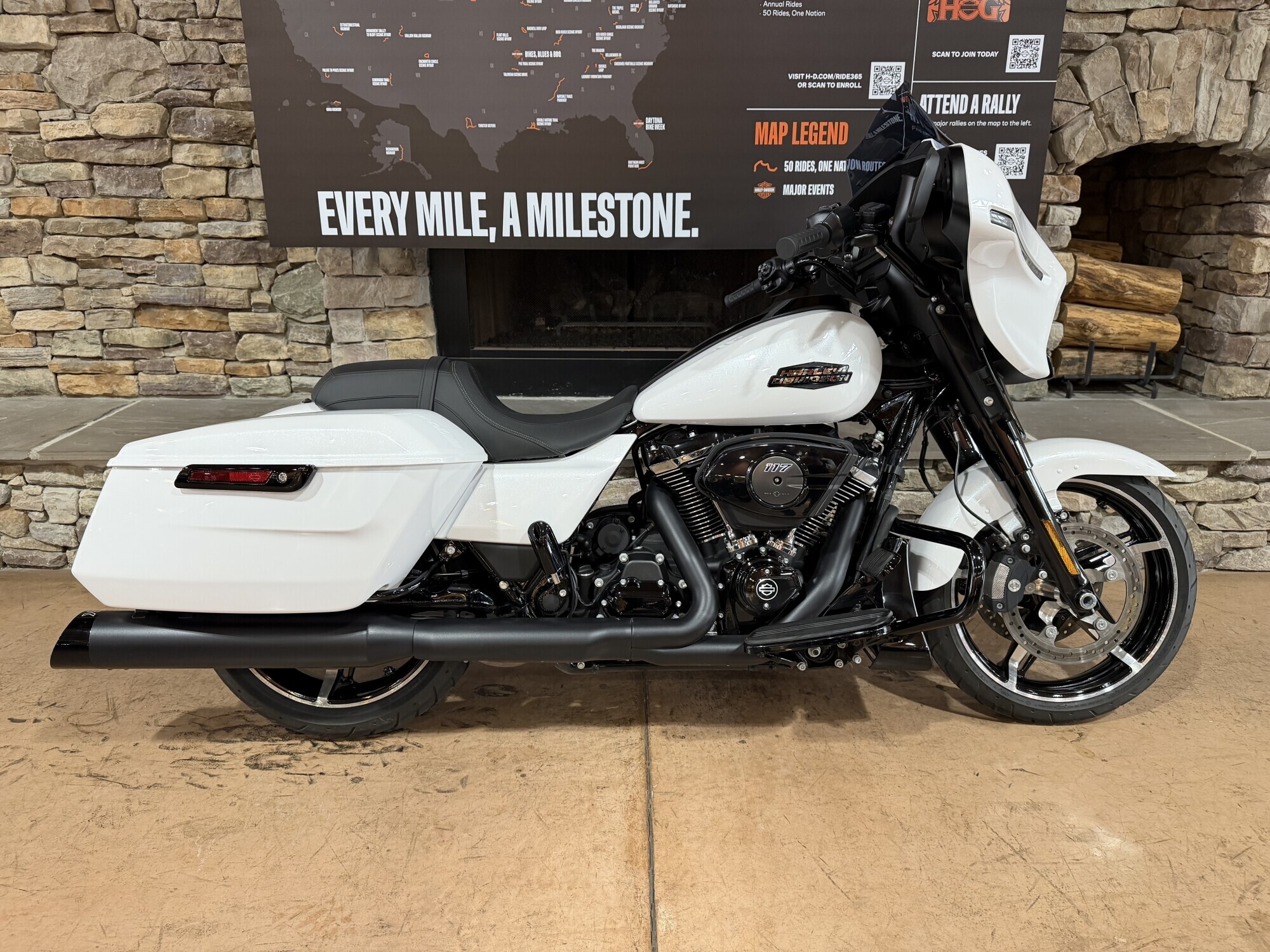 2025 Harley-Davidson Street Glide in Mechanicsburg, PA
