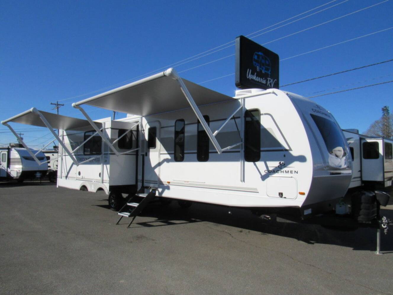 A photo of this 2026 Coachmen Freedom Express Ultra Lite 324RLDS
