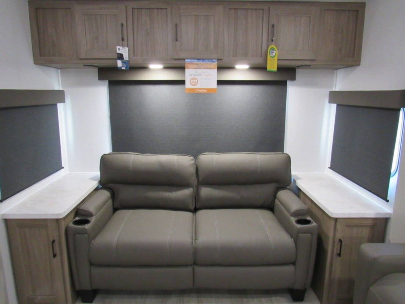 A photo of this 2026 Coachmen Freedom Express Ultra Lite 324RLDS