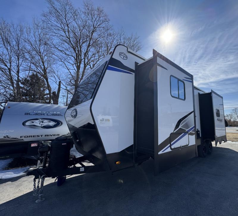 2026 Forest River Cherokee Rogue Armored 26L140 in lake mills WI