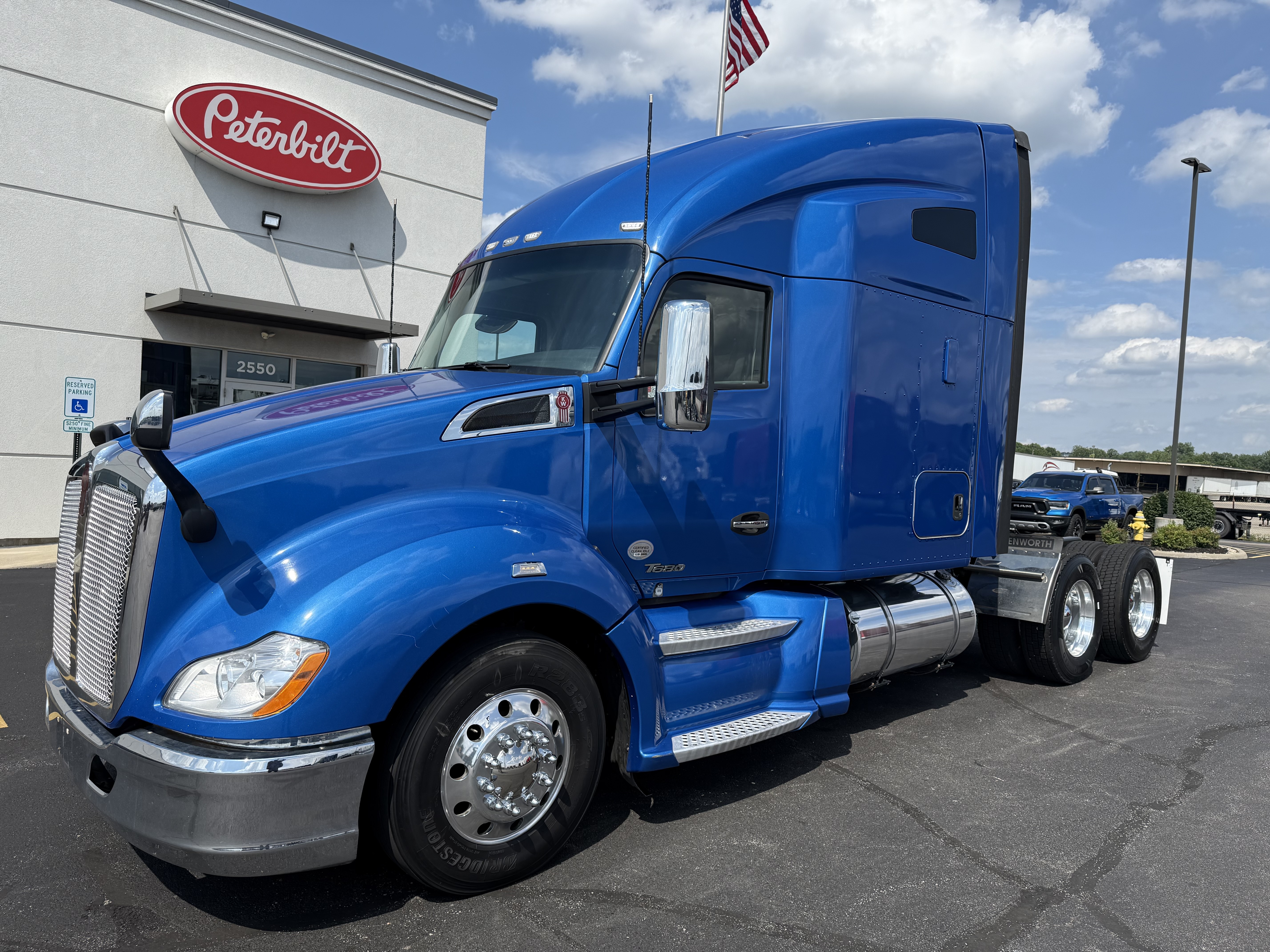 2022 KENWORTH T680 in Tipp City, OH