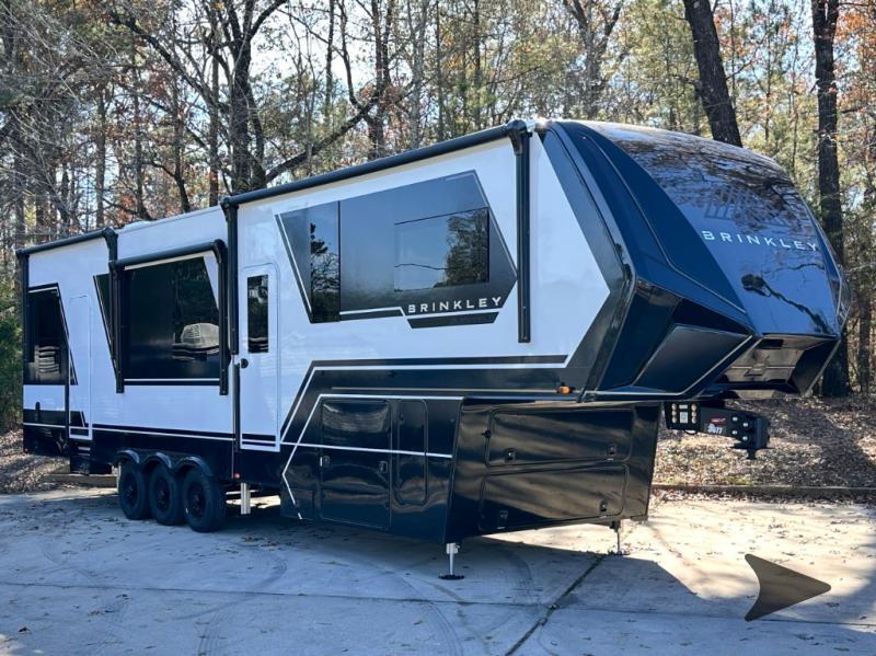2026 Brinkley Model G 3520 Fifth Wheel Toy Hauler RV