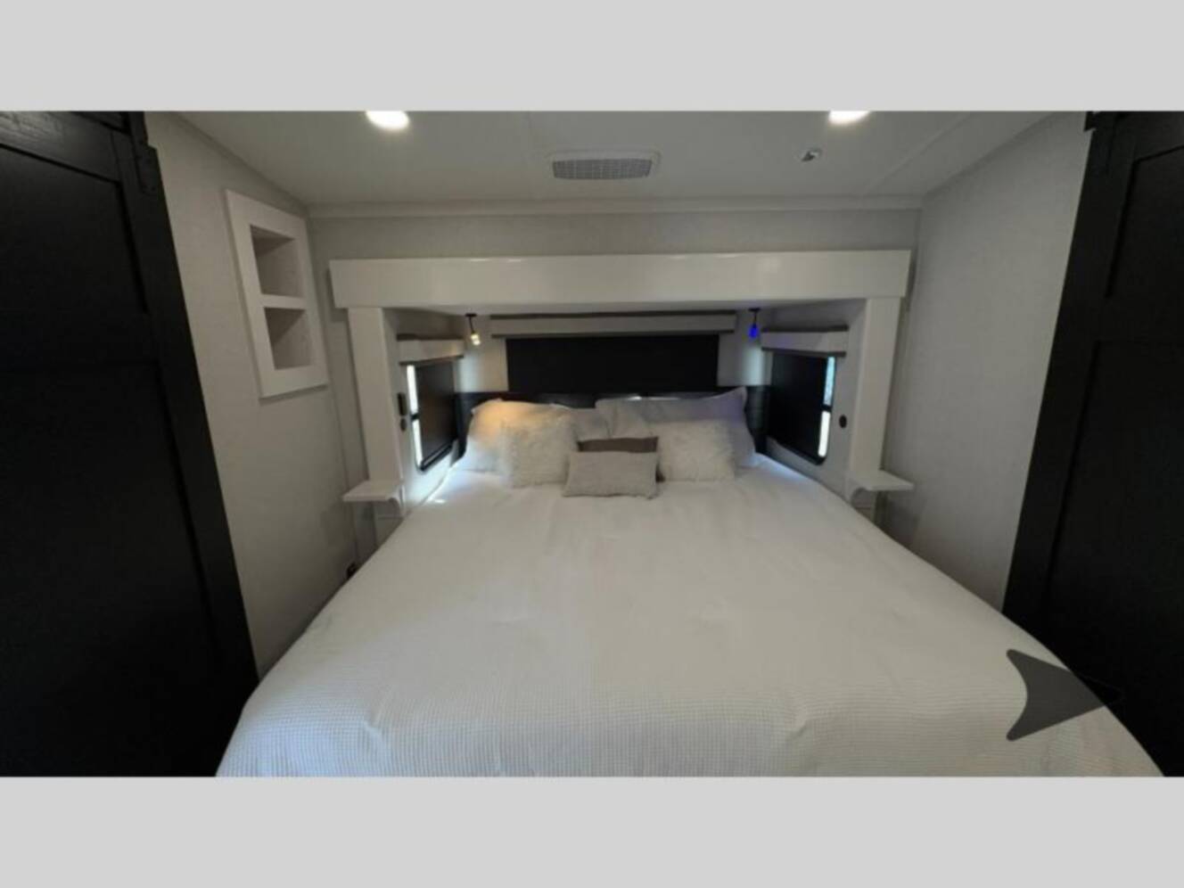 A photo of this 2026 Jayco Pinnacle 38FBRK