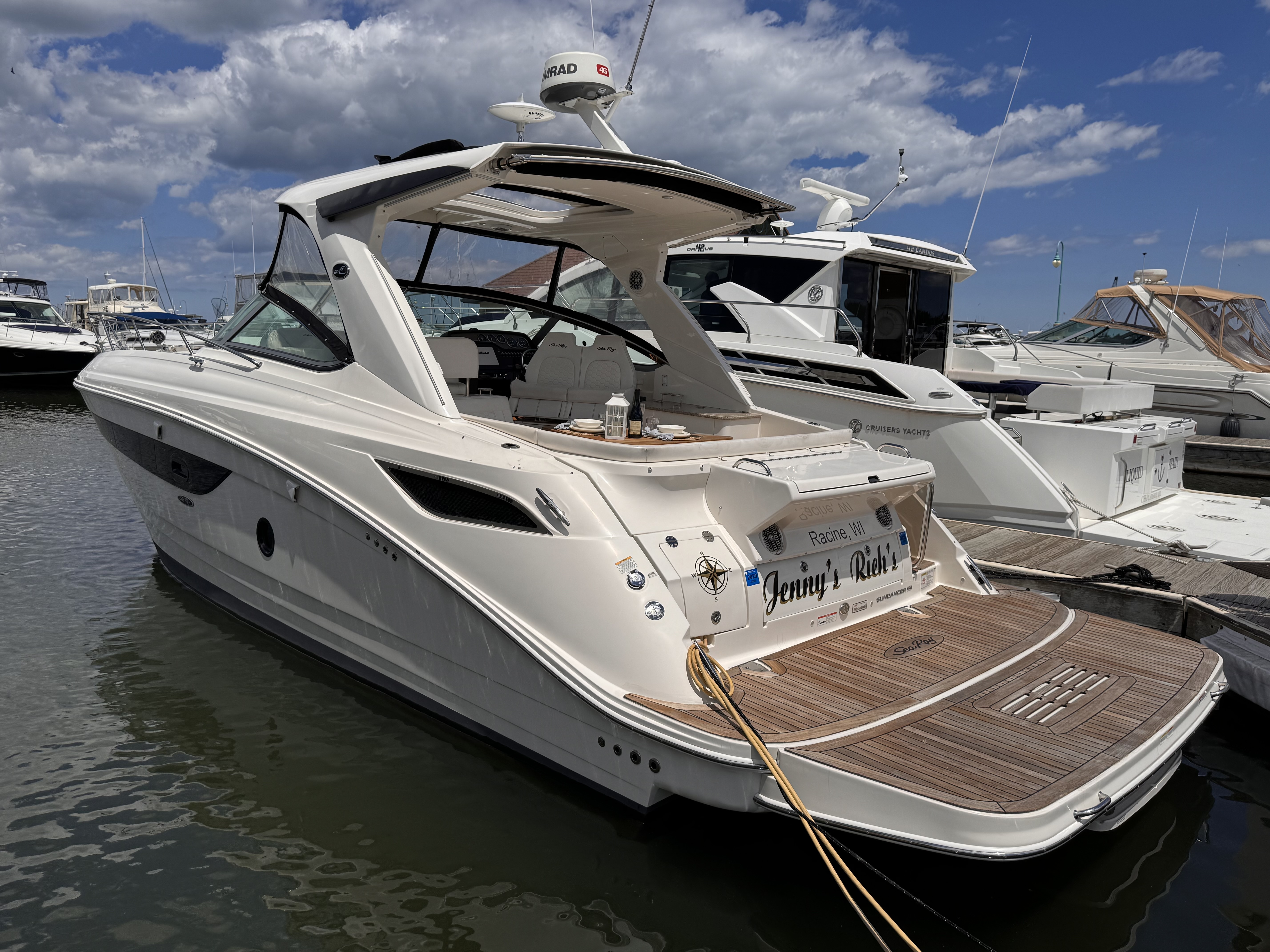 2018 Sea Ray 350 SUNDANCER in pewaukee WI