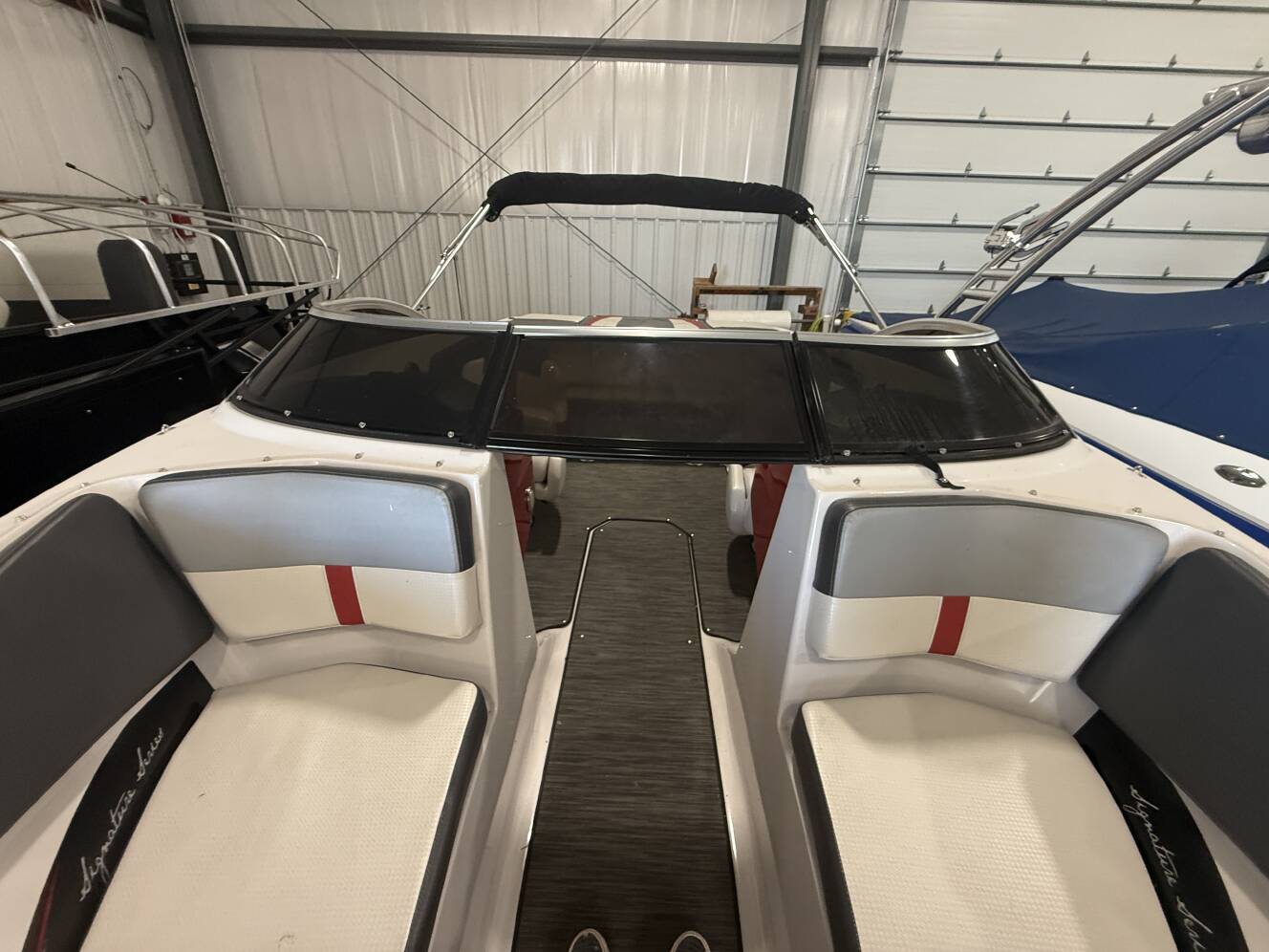 A photo of this 2017 Four Winns 200H SIGNATURE
