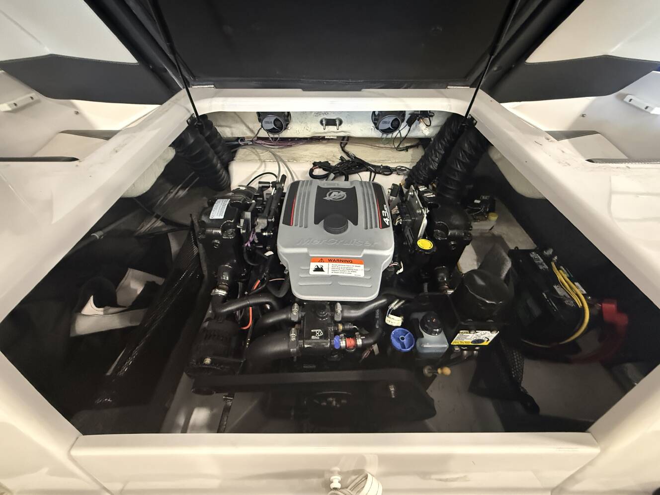 A photo of this 2017 Four Winns 200H SIGNATURE