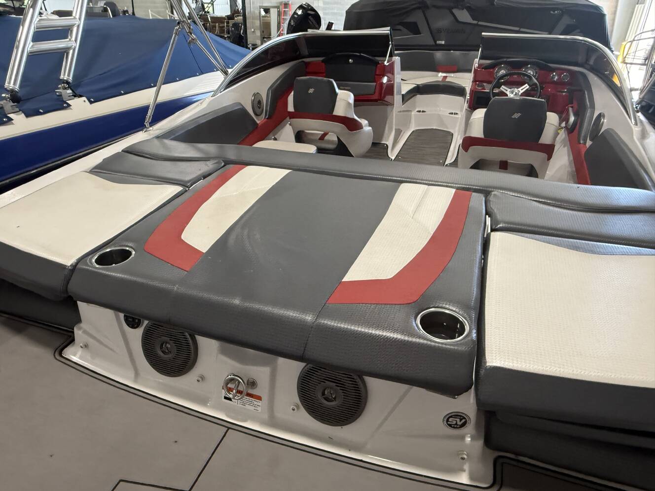 A photo of this 2017 Four Winns 200H SIGNATURE