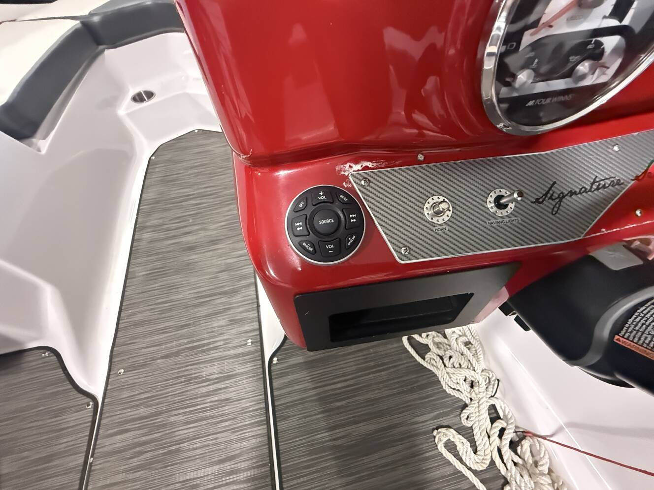 A photo of this 2017 Four Winns 200H SIGNATURE