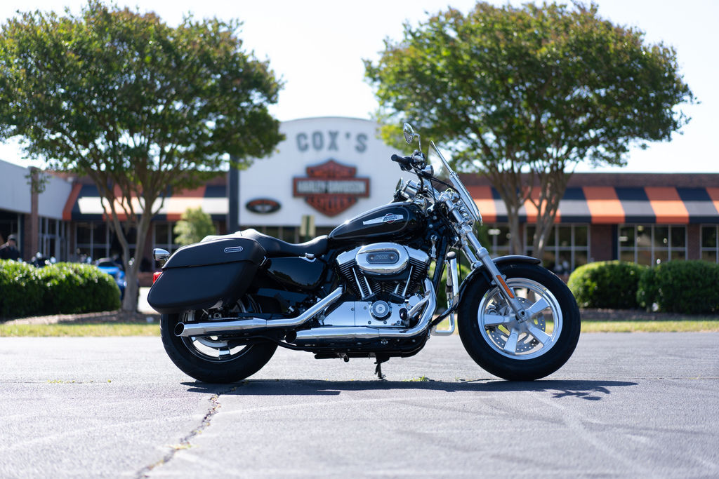 2016 Harley-Davidson® XL1200C - Sportster® 1200 Custom in Asheboro, NC