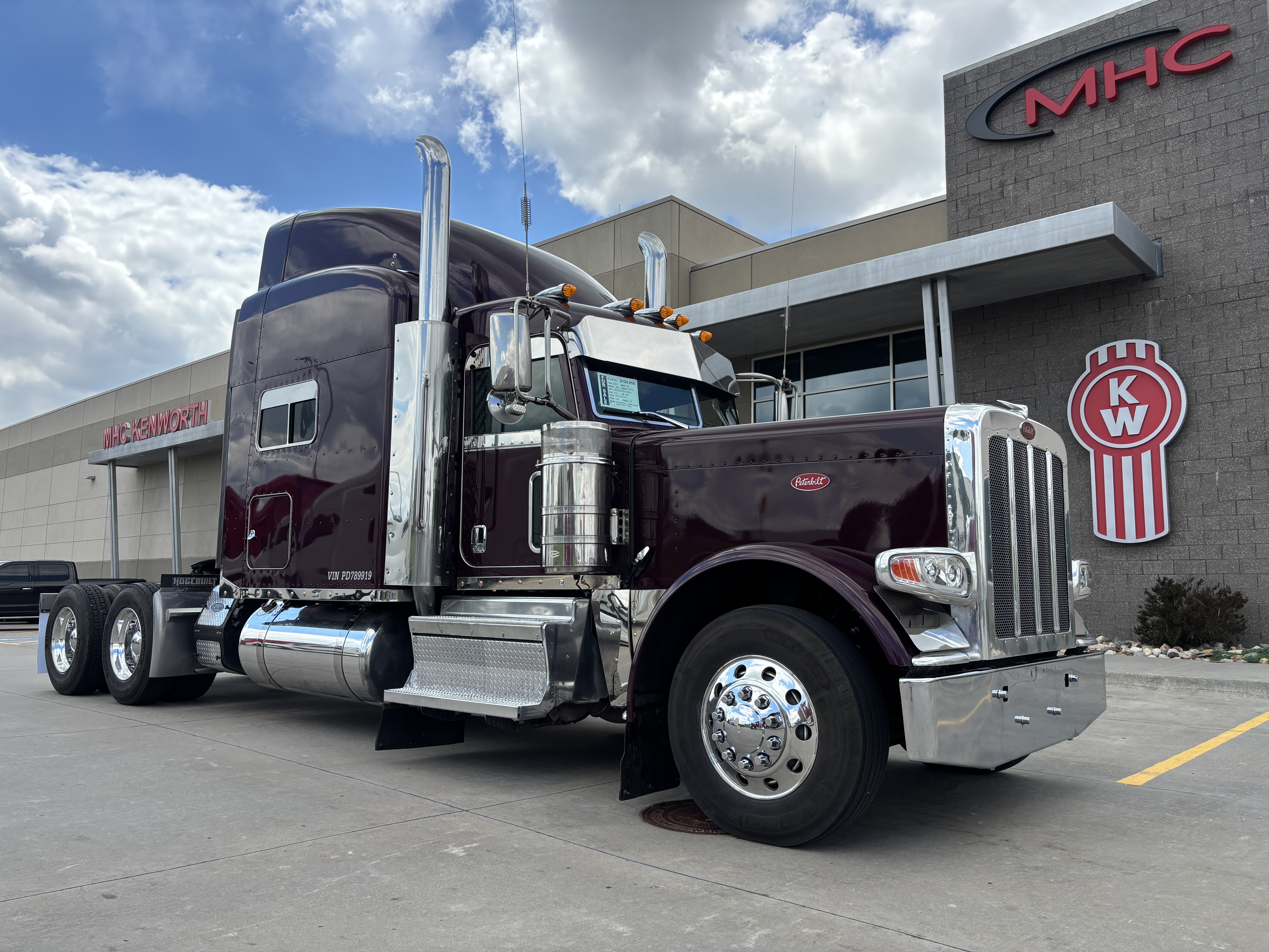 2023 PETERBILT 389 in Omaha, NE
