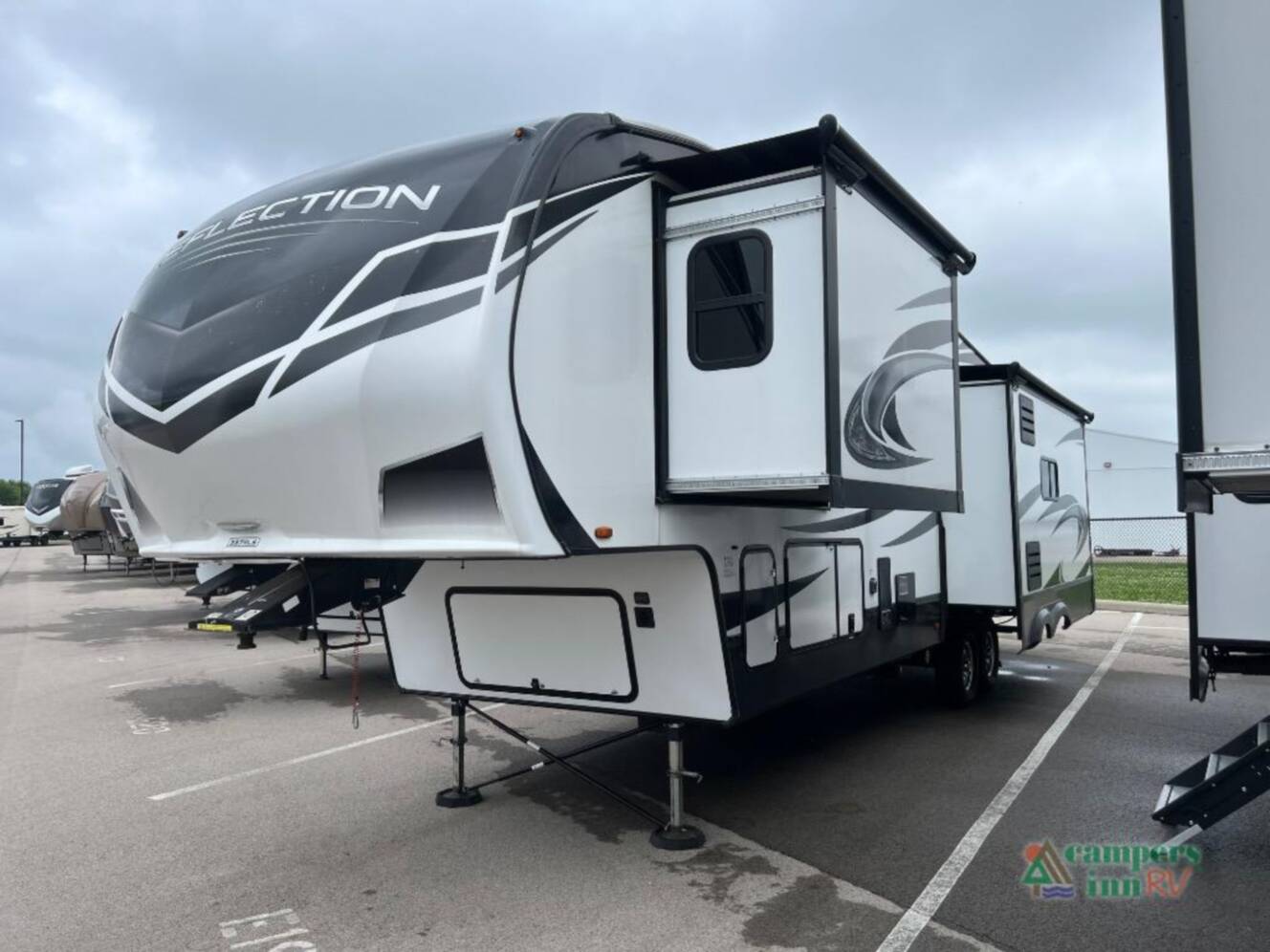 A photo of this 2021 Grand Design Reflection 337RLS