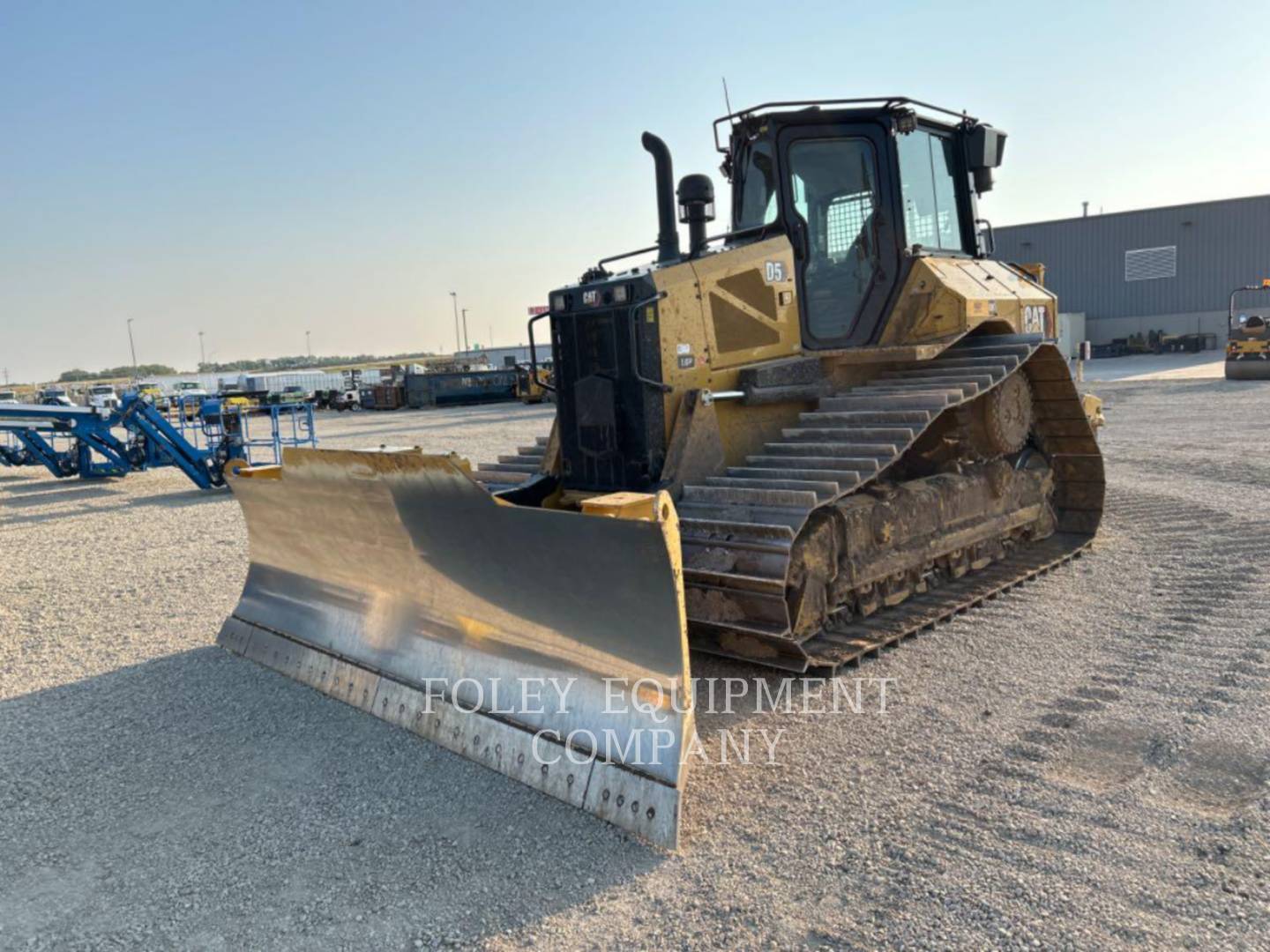 2024 CAT D5-17LGVI in Wichita, KS
