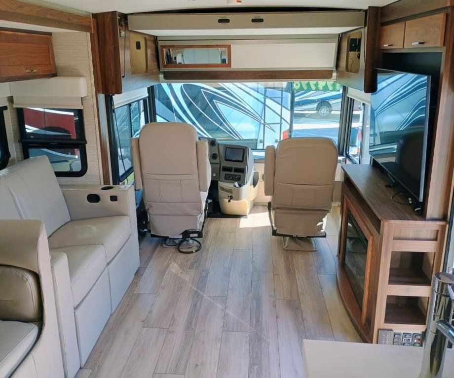 2023 Winnebago FORZA 34T in sanford FL