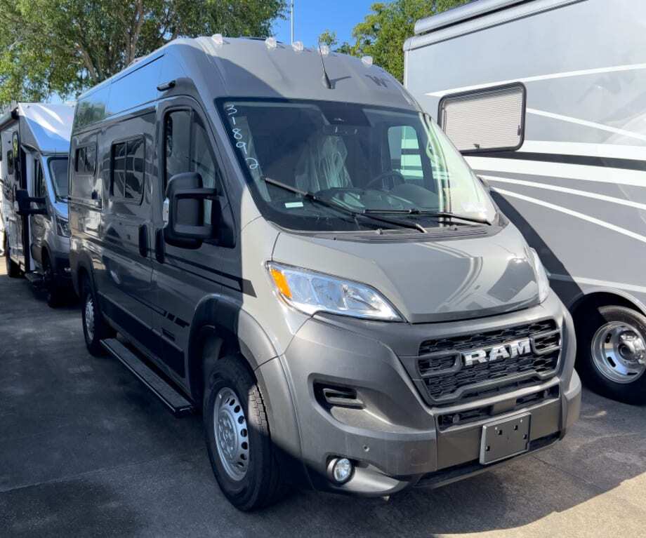 2027 Winnebago SOLIS POCKET BUT36A in fort myers FL