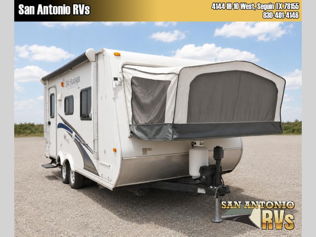 2012 Jayco Jay Feather Ultra Lite 19H X19H in seguin TX