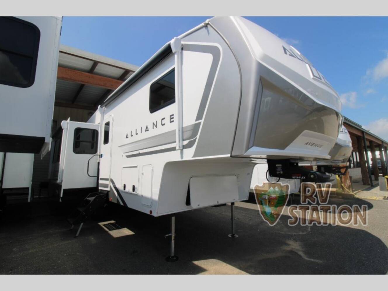 A photo of this 2027 Alliance Rv Avenue All-Access 29RL