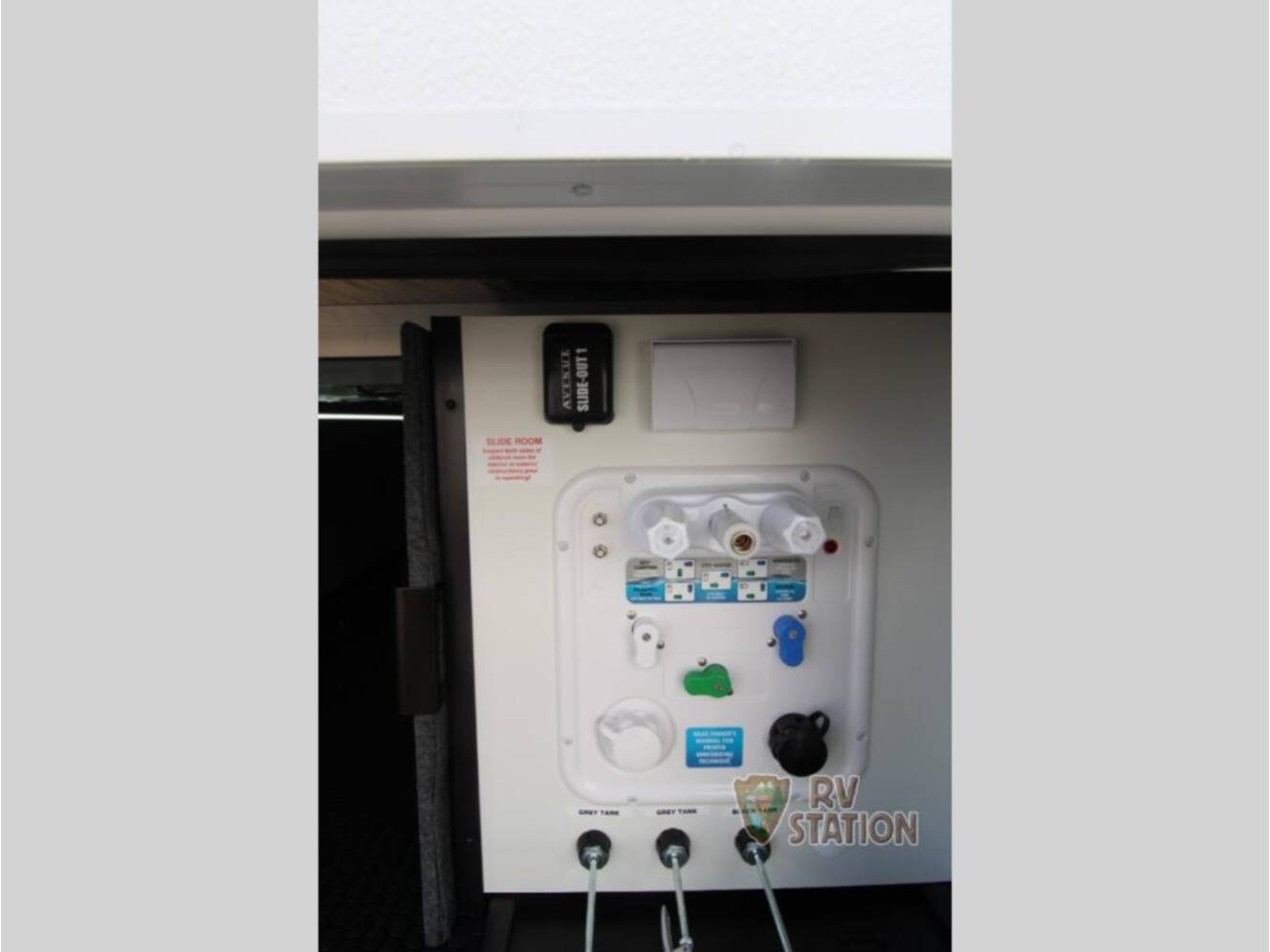 A photo of this 2027 Alliance Rv Avenue All-Access 29RL