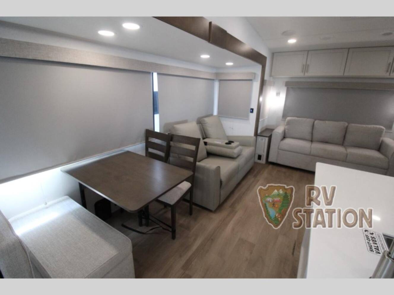 A photo of this 2027 Alliance Rv Avenue All-Access 29RL
