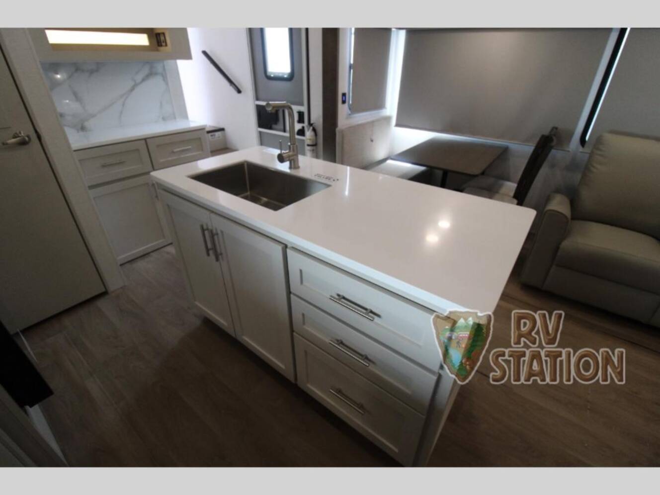 A photo of this 2027 Alliance Rv Avenue All-Access 29RL