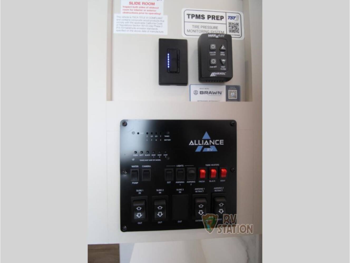 A photo of this 2027 Alliance Rv Avenue All-Access 29RL