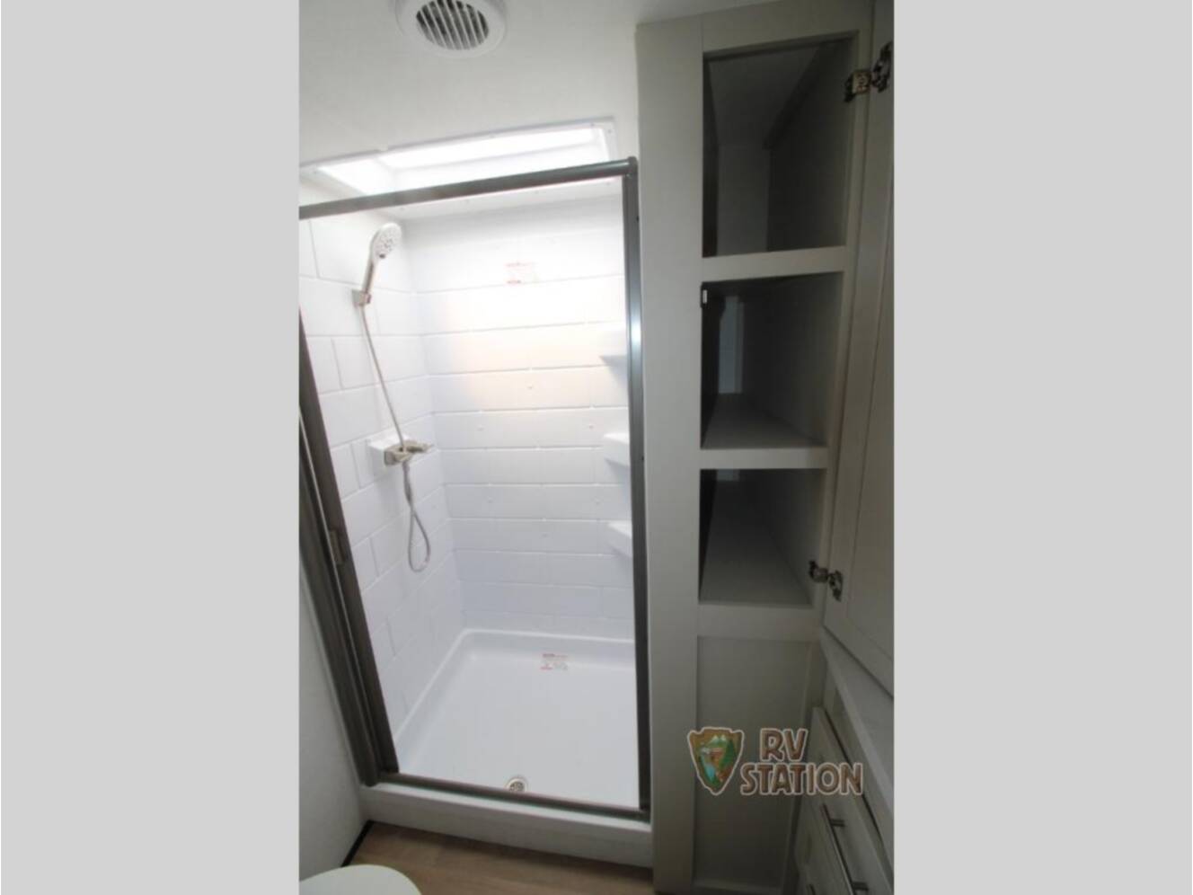A photo of this 2027 Alliance Rv Avenue All-Access 29RL