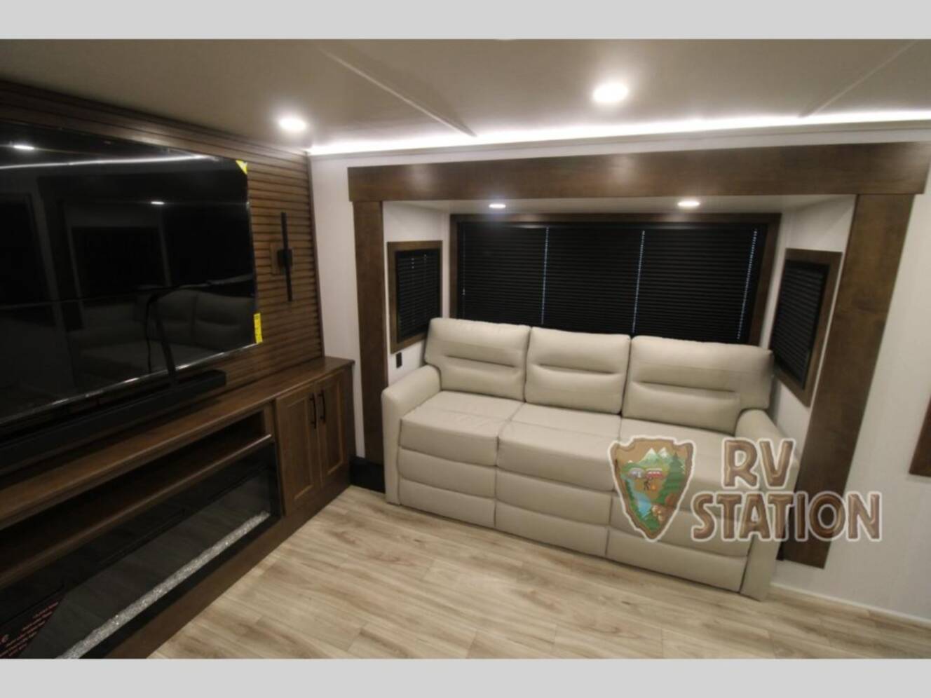 A photo of this 2027 Keystone Rv Montana 3800FL