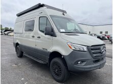 2027 Tiffin Motorhomes GH1 SE Review image