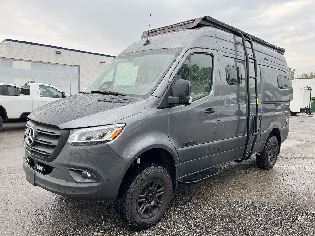 2027 Tiffin Motorhomes GH1 1UP 19 BV BASE in north tonawanda NY