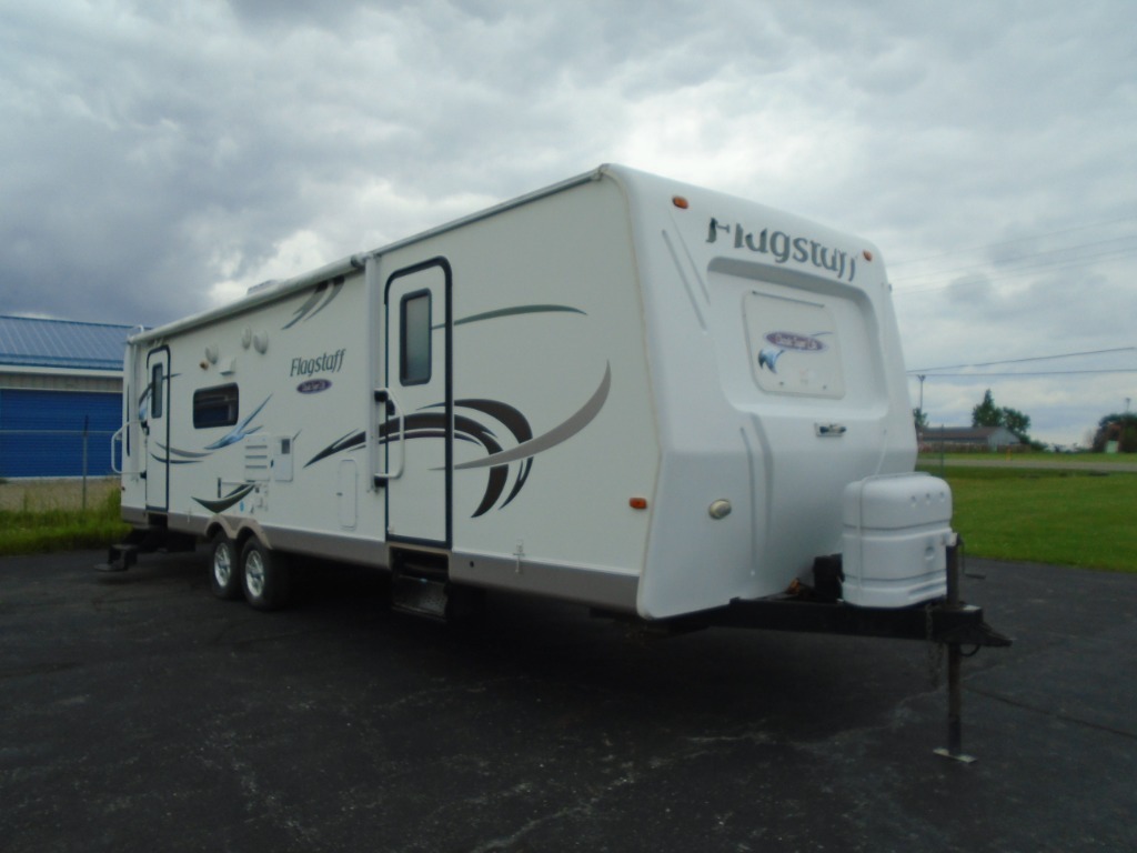 2011 Forest River Rv Flagstaff Classic Super Lite 831RLBSS in marlette MI