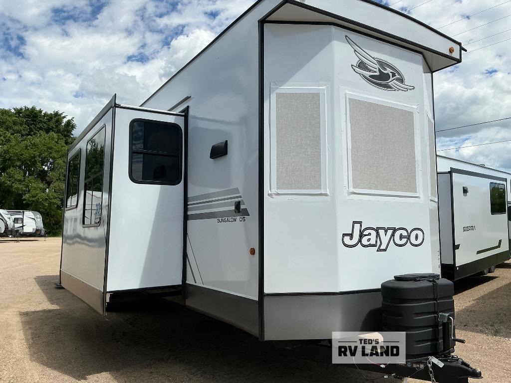 2027 Jayco JAYFLIGHT BUNGALOW 404LOFT in paynesville MN