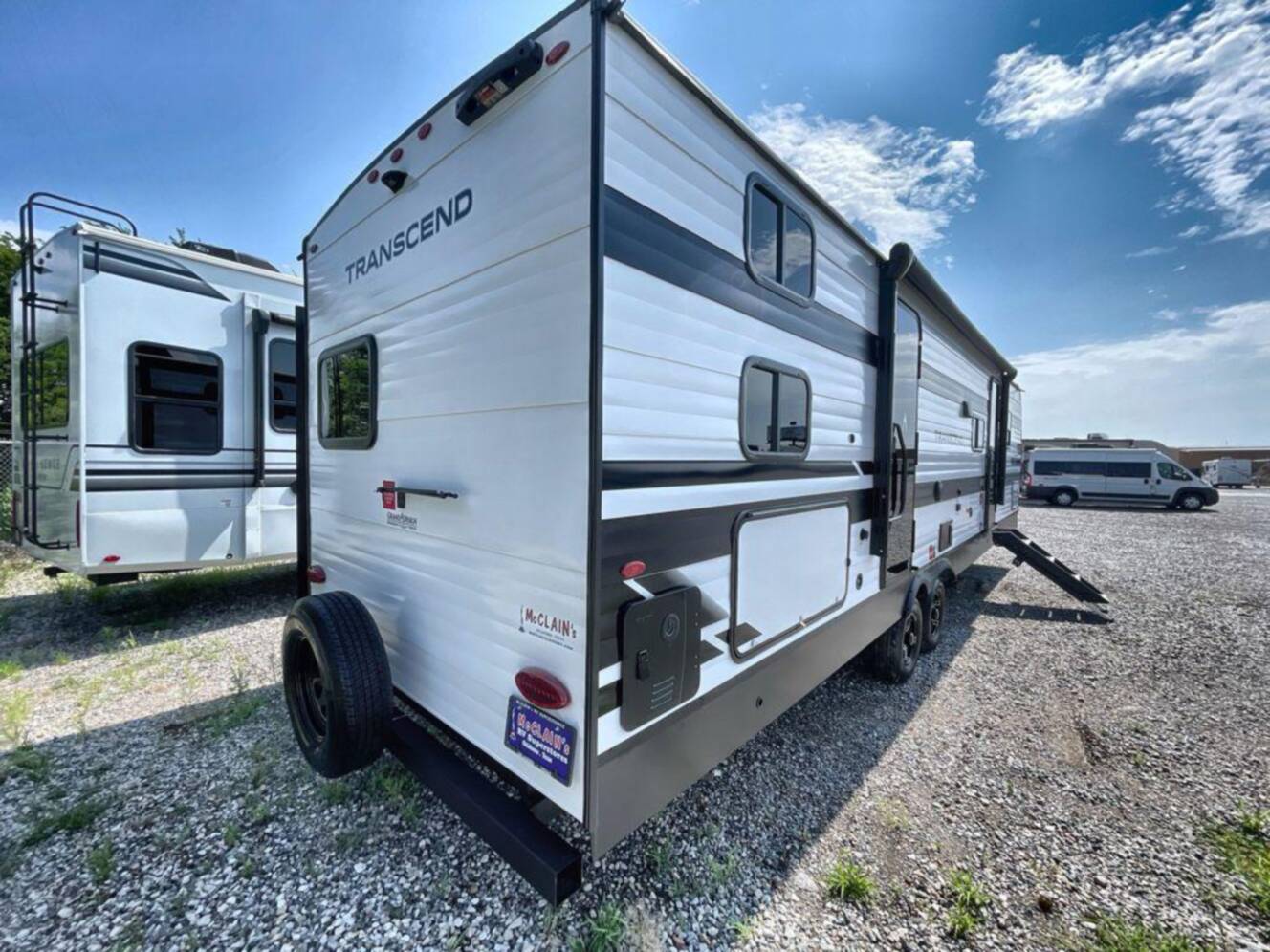 A photo of this 2027 Grand Design Transcend 325BHT