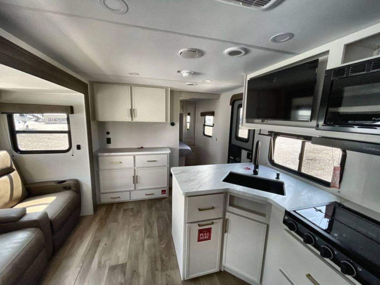 A photo of this 2027 Grand Design Transcend 325BHT